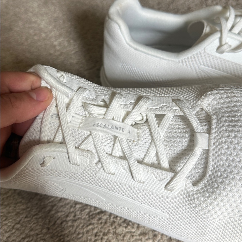 Altra Escalante 4 White - Picture 2 of 4